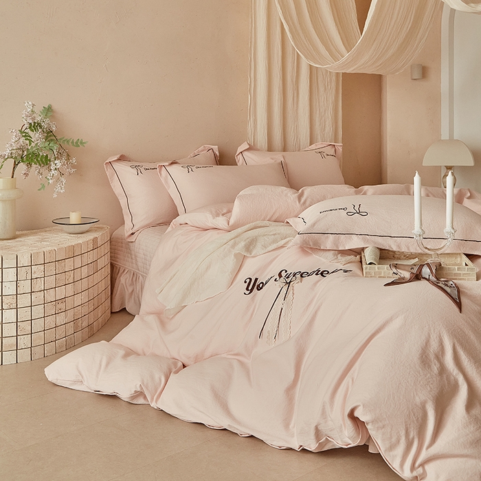 91家纺网 家纺一手货源 找家纺 孑寐家纺 2026新款索菲亚系列云柔棉床盖四件套 索菲亚-玉色