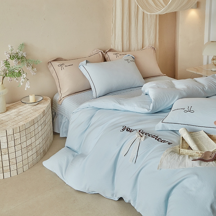 91家纺网 家纺一手货源 找家纺 孑寐家纺 2026新款索菲亚系列云柔棉床盖四件套 索菲亚-月光蓝