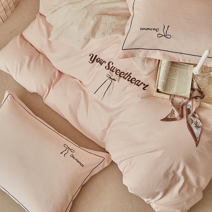 91家纺网 家纺一手货源 找家纺 孑寐家纺 2026新款索菲亚系列云柔棉床盖四件套 索菲亚-玉色