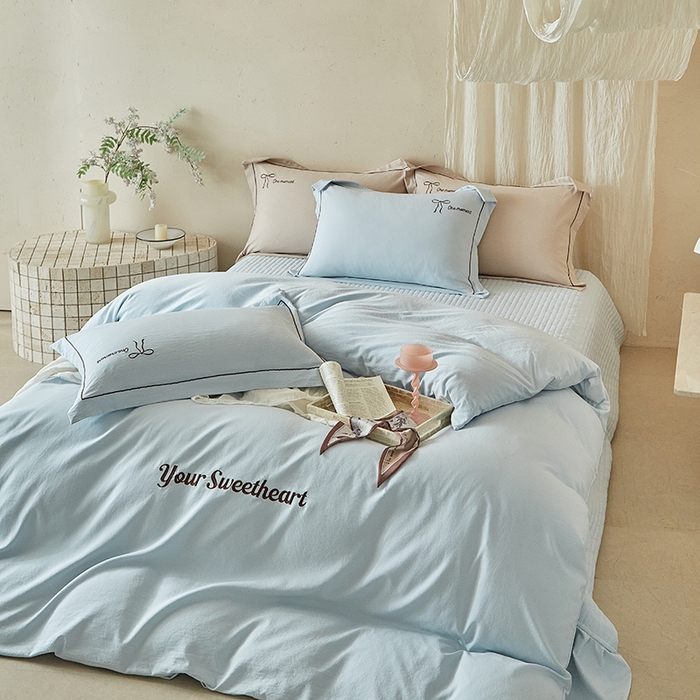 91家纺网 家纺一手货源 找家纺 孑寐家纺 2026新款索菲亚系列云柔棉床盖四件套 索菲亚-月光蓝