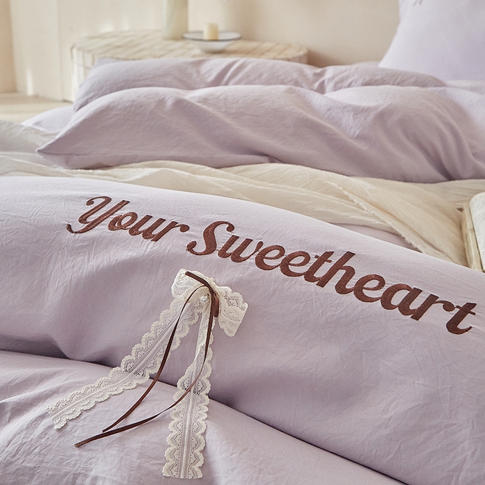 91家纺网 家纺一手货源 找家纺 孑寐家纺 2026新款索菲亚系列云柔棉床盖四件套 索菲亚-优雅紫