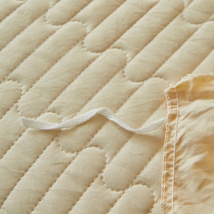 91家纺网 家纺一手货源 找家纺 孑寐家纺 2026新款索菲亚系列云柔棉床盖四件套 索菲亚-奶油黄