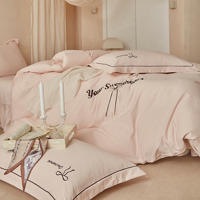 91家纺网 家纺一手货源 找家纺 孑寐家纺 2026新款索菲亚系列云柔棉床盖四件套 索菲亚-玉色