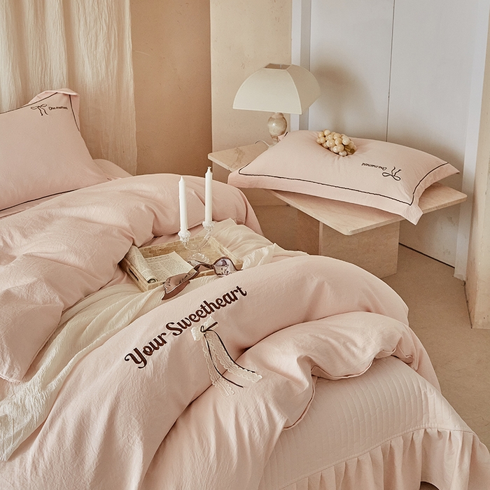 91家纺网 家纺一手货源 找家纺 孑寐家纺 2026新款索菲亚系列云柔棉床盖四件套 索菲亚-玉色