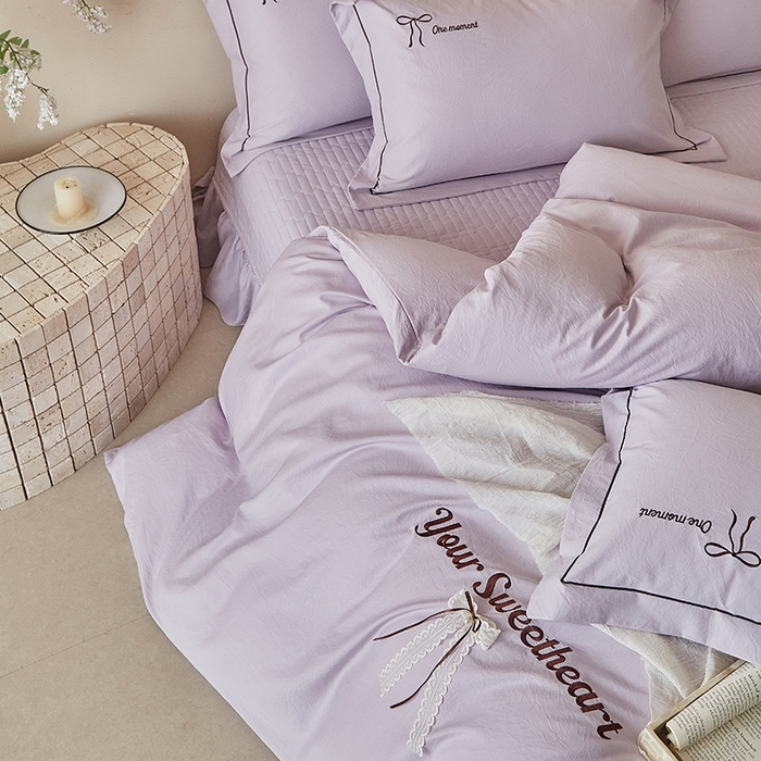 91家纺网 家纺一手货源 找家纺 孑寐家纺 2026新款索菲亚系列云柔棉床盖四件套 索菲亚-优雅紫