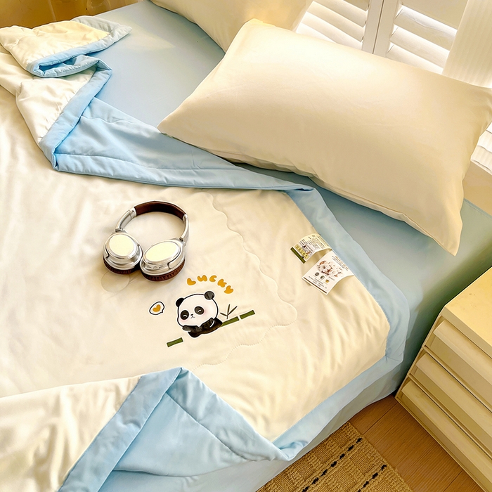 91家纺网 家纺一手货源 找家纺 易展家居 2026新款水洗棉新疆棉花夏被-棉花棉花+熊猫款 能猫-白拼蓝