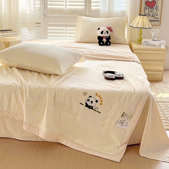 91家纺网 家纺一手货源 找家纺 易展家居 2026新款水洗棉新疆棉花夏被-棉花棉花+熊猫款 熊猫·白拼卡其