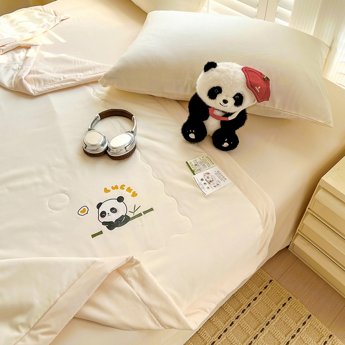 91家纺网 家纺一手货源 找家纺 易展家居 2026新款水洗棉新疆棉花夏被-棉花棉花+熊猫款 熊猫·白拼卡其