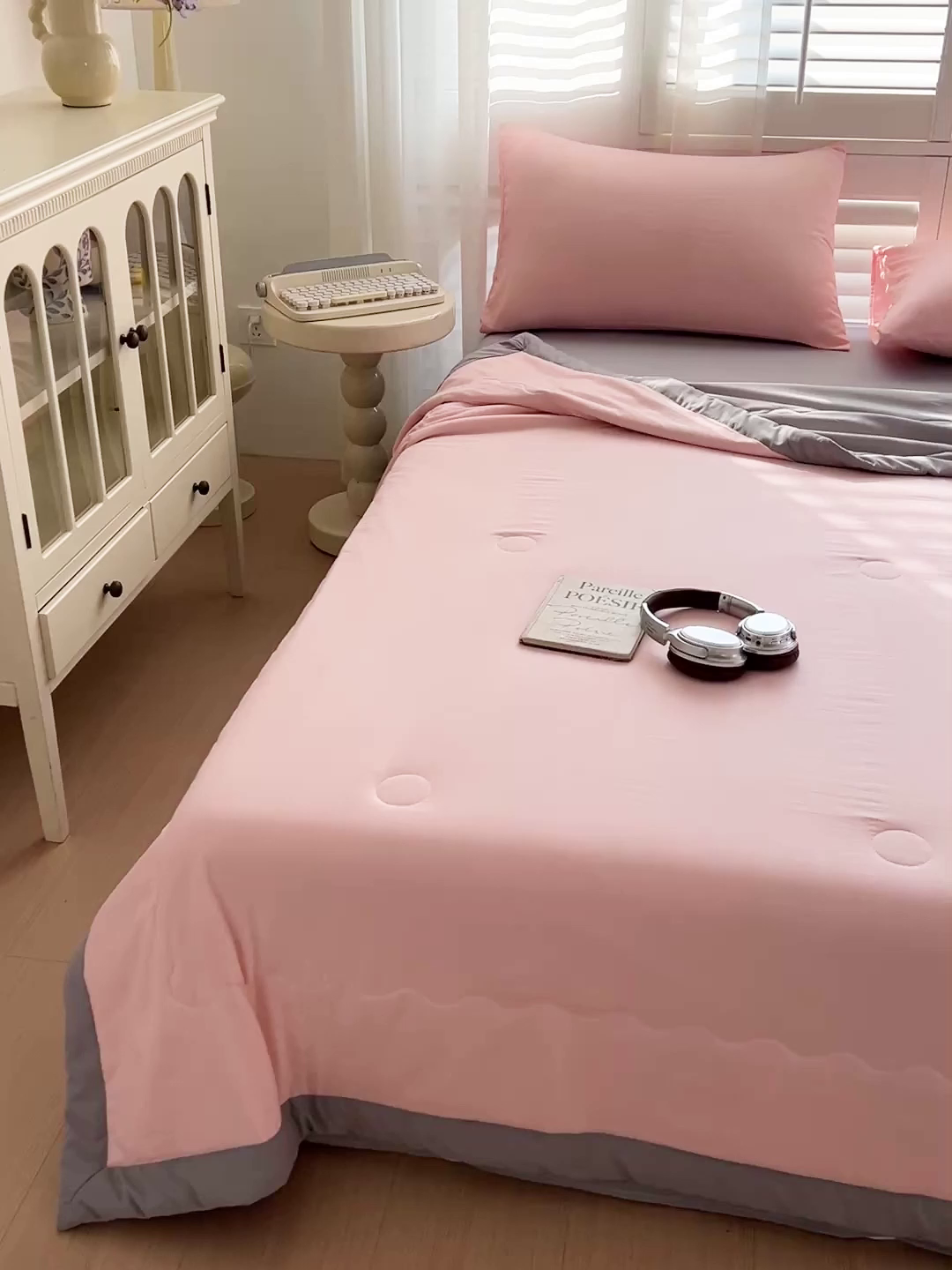 91家纺网 家纺一手货源 找家纺 易展家居 2026新款水洗棉新疆棉花夏被-棉花棉花+熊猫款 棉花·粉拼灰