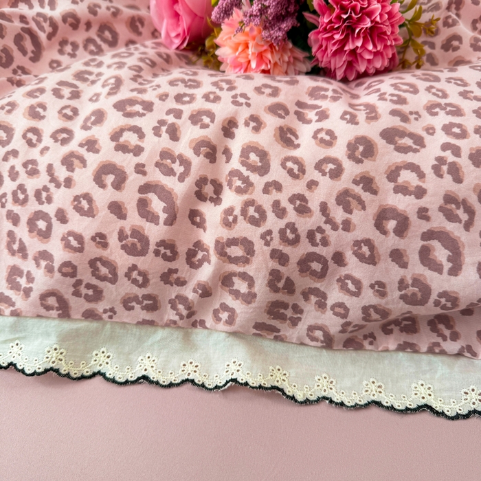 91家纺网 家纺一手货源 找家纺 睡美美家纺 2026新款A类古法水洗棉法式花边四件套 粉豹纹