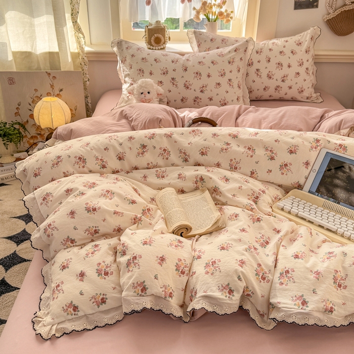 91家纺网 家纺一手货源 找家纺 睡美美家纺 2026新款A类古法水洗棉法式花边四件套 粉雾蔷薇