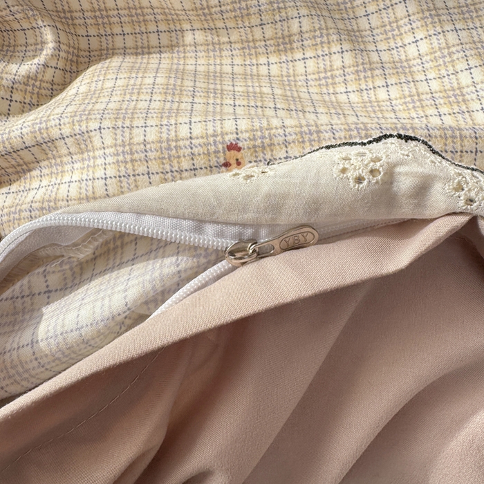 91家纺网 家纺一手货源 找家纺 睡美美家纺 2026新款A类古法水洗棉法式花边四件套 格纹小象