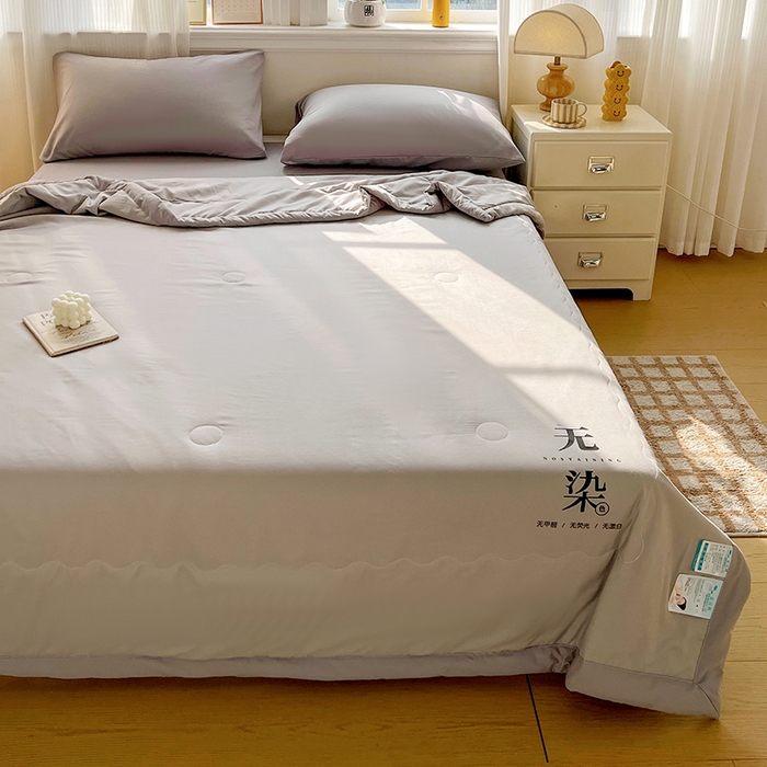 91家纺网 家纺一手货源 找家纺 易展家居 2026新款水洗棉大豆纤维夏被 无染·轻银灰