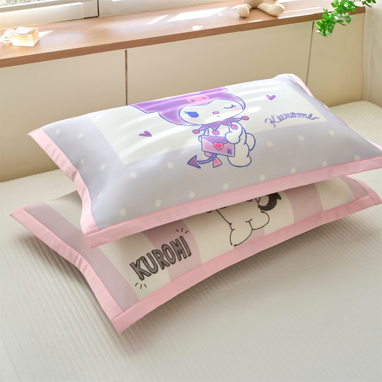 91家纺网 家纺一手货源 找家纺 兄弟坊 2026新款正版授权卡通儿童冰丝枕套枕头枕芯午睡枕卡通枕套 心心库洛米