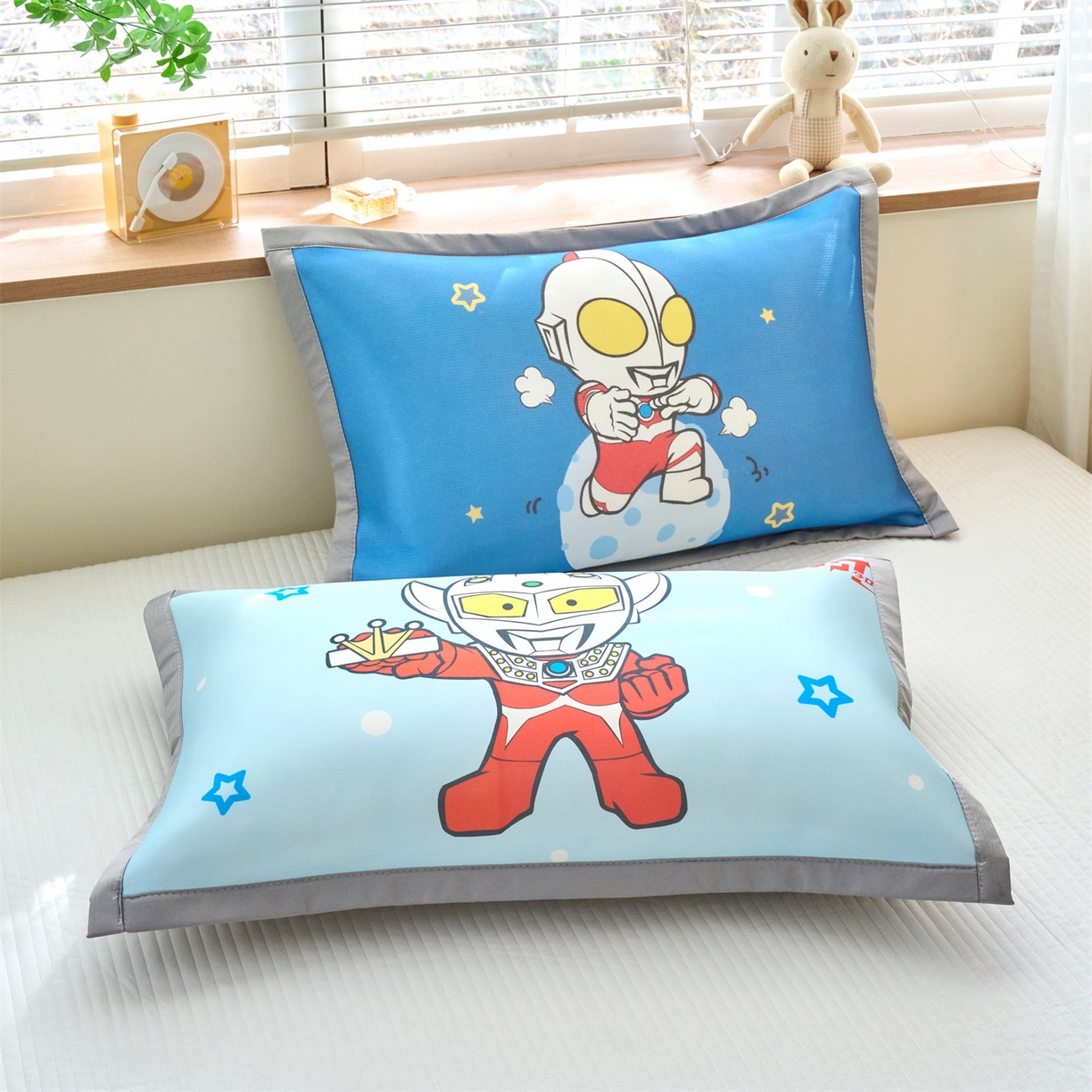 91家纺网 家纺一手货源 找家纺 兄弟坊 2026新款正版授权卡通儿童冰丝枕套枕头枕芯午睡枕卡通枕套 闪亮奥特