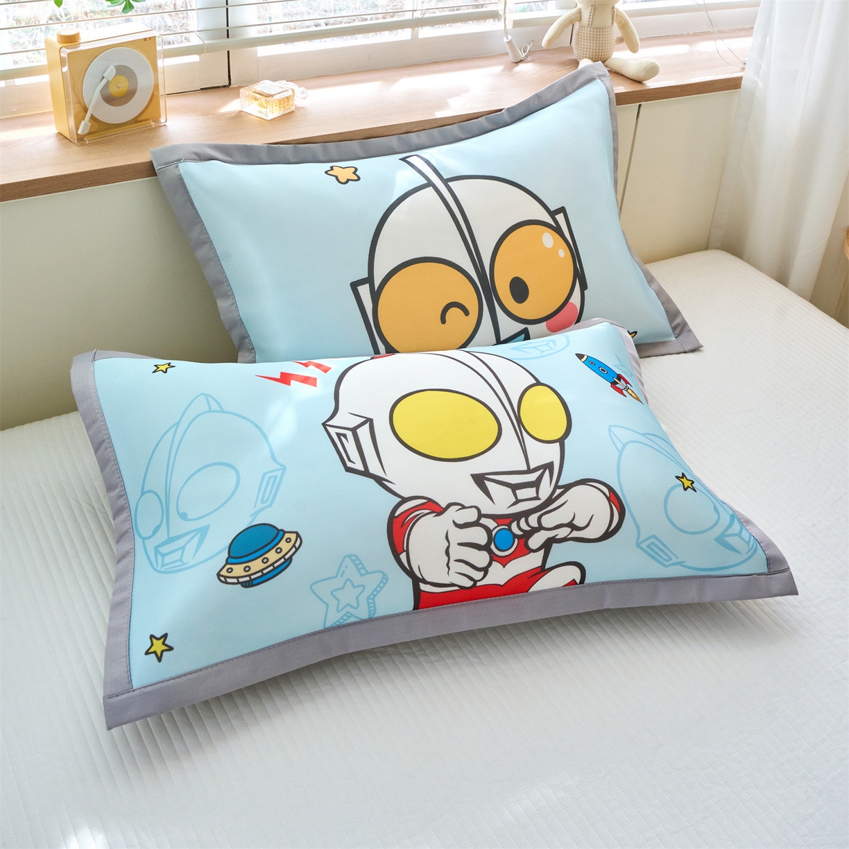 91家纺网 家纺一手货源 找家纺 兄弟坊 2026新款正版授权卡通儿童冰丝枕套枕头枕芯午睡枕卡通枕套 战斗奥特