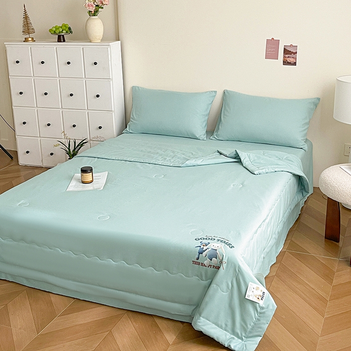 91家纺网 家纺一手货源 找家纺 易展家居 2026新款水洗棉大豆纤维夏被 布偶乐园-青色