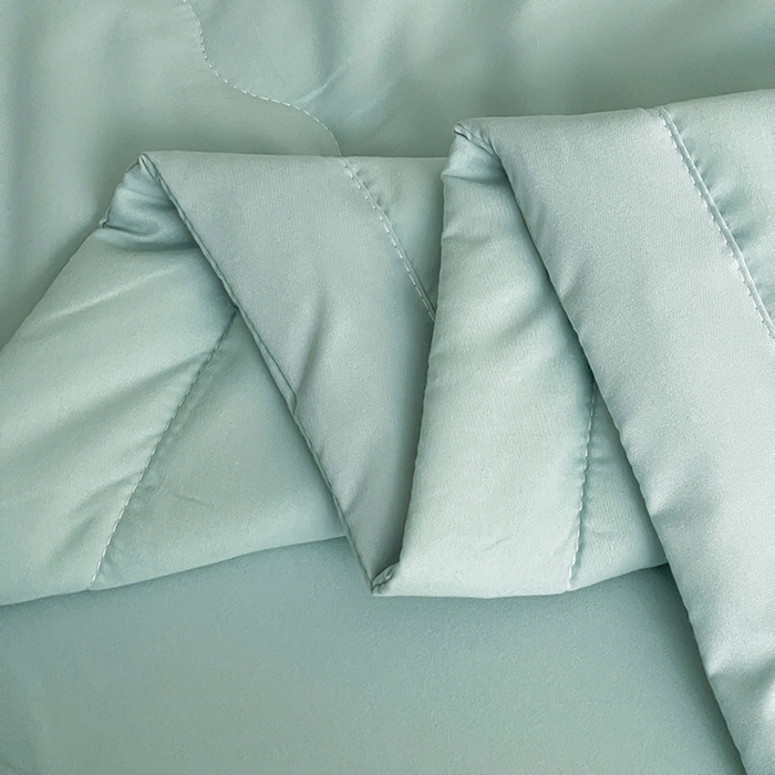 91家纺网 家纺一手货源 找家纺 易展家居 2026新款水洗棉大豆纤维夏被 布偶乐园-青色