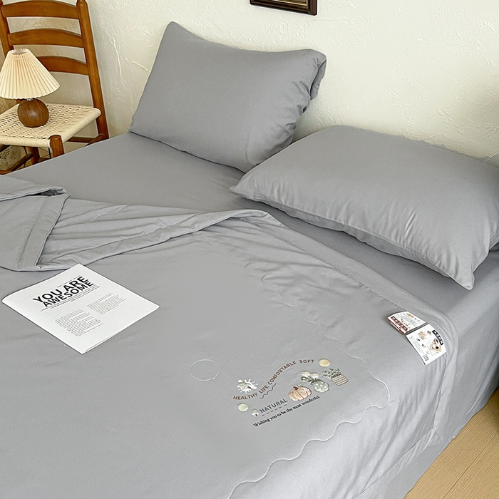 91家纺网 家纺一手货源 找家纺 易展家居 2026新款水洗棉大豆纤维夏被 田园生活-灰色