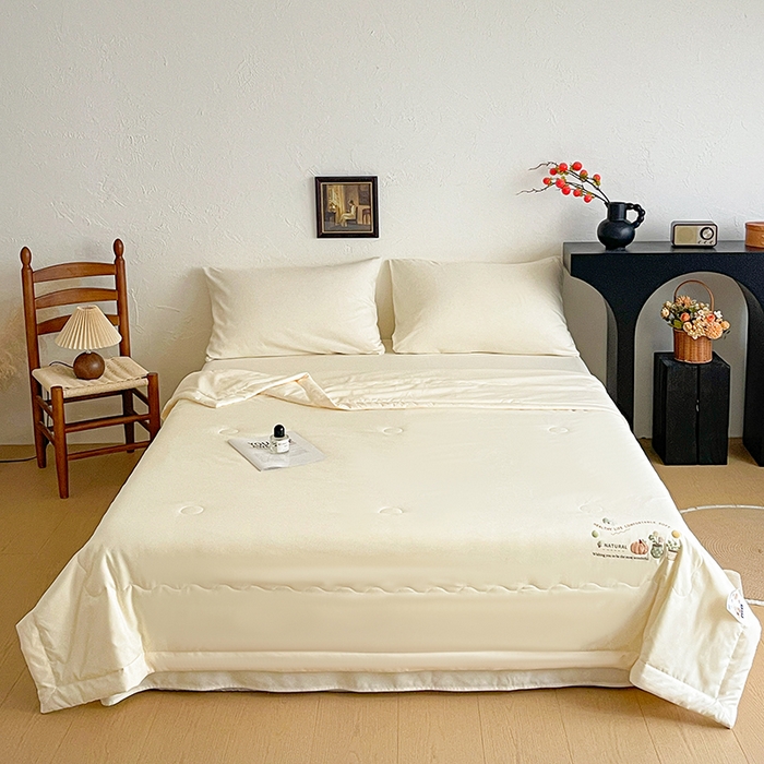 91家纺网 家纺一手货源 找家纺 易展家居 2026新款水洗棉大豆纤维夏被 田园生活-浅黄