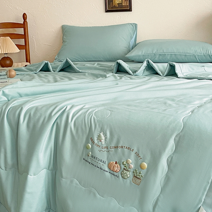 91家纺网 家纺一手货源 找家纺 易展家居 2026新款水洗棉大豆纤维夏被 田园生活-青色