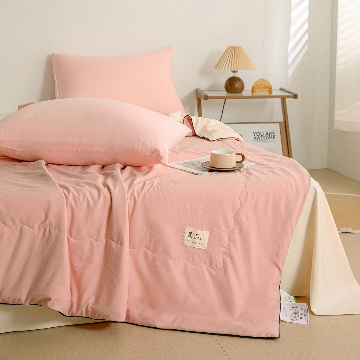 91家纺网 家纺一手货源 找家纺 易展家居 2026新款水洗棉新疆棉花夏被-嵌绳款 嵌绳-浅粉