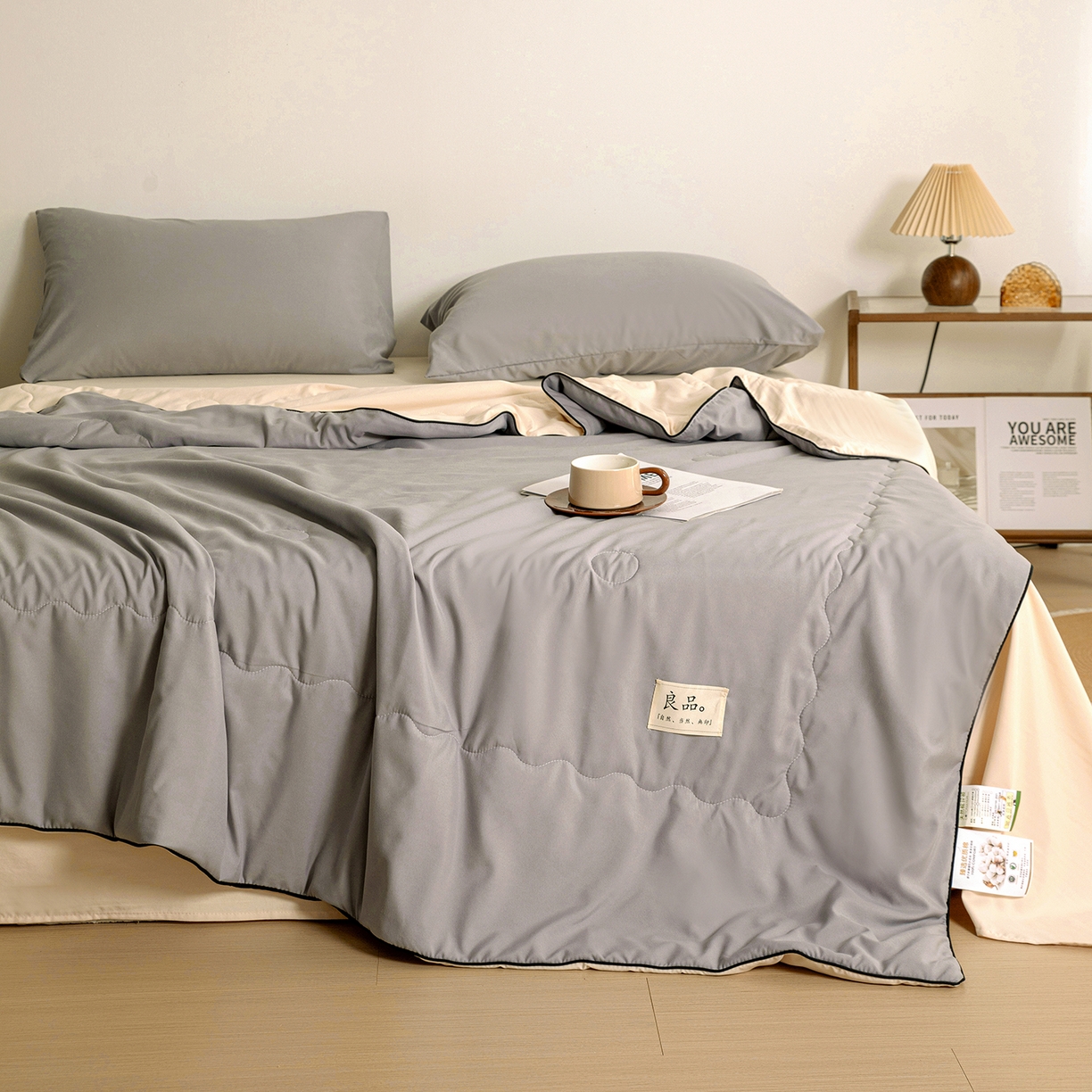 91家纺网 家纺一手货源 找家纺 易展家居 2026新款水洗棉新疆棉花夏被-嵌绳款 嵌绳-浅灰