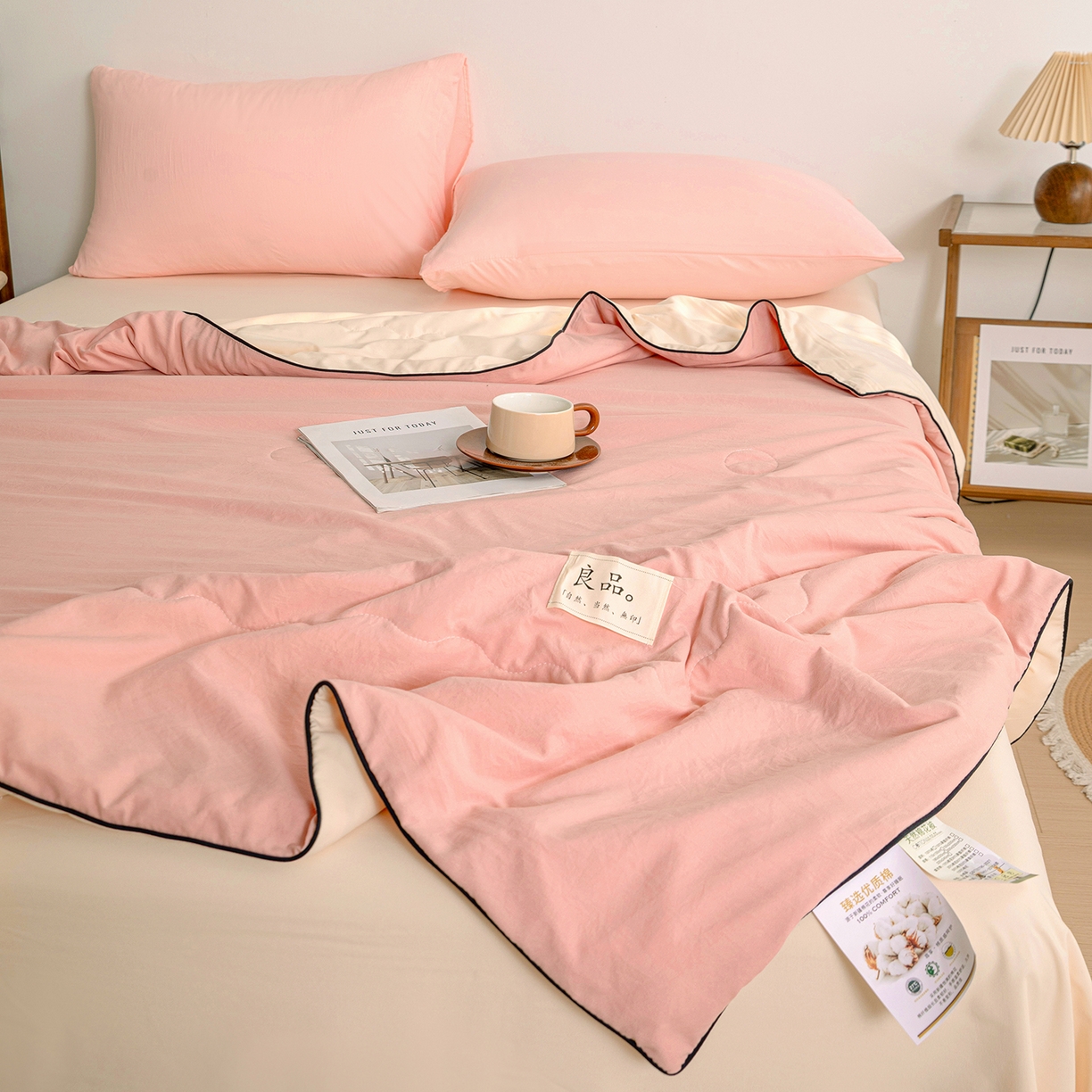 91家纺网 家纺一手货源 找家纺 易展家居 2026新款水洗棉新疆棉花夏被-嵌绳款 嵌绳-浅粉