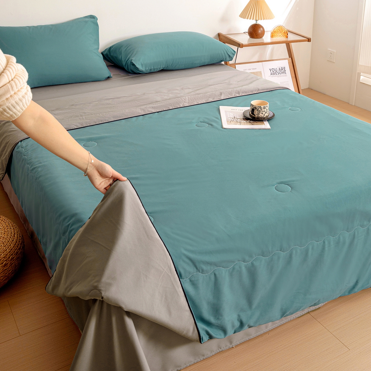 91家纺网 家纺一手货源 找家纺 易展家居 2026新款水洗棉新疆棉花夏被-嵌绳款 嵌绳-蓝灰