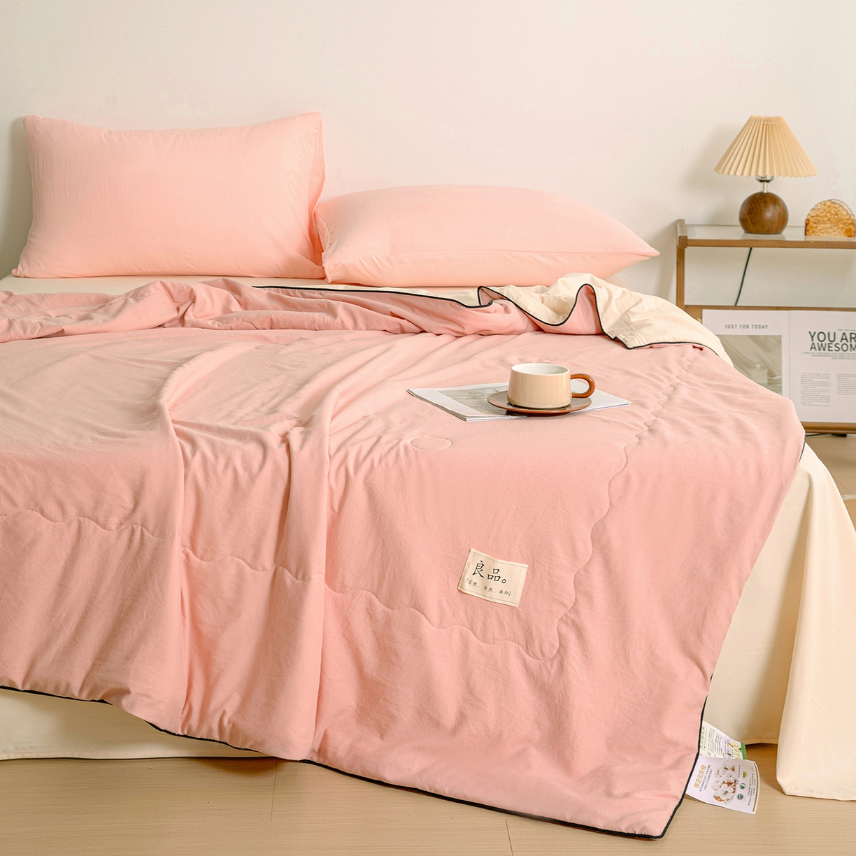 91家纺网 家纺一手货源 找家纺 易展家居 2026新款水洗棉新疆棉花夏被-嵌绳款 嵌绳-浅粉