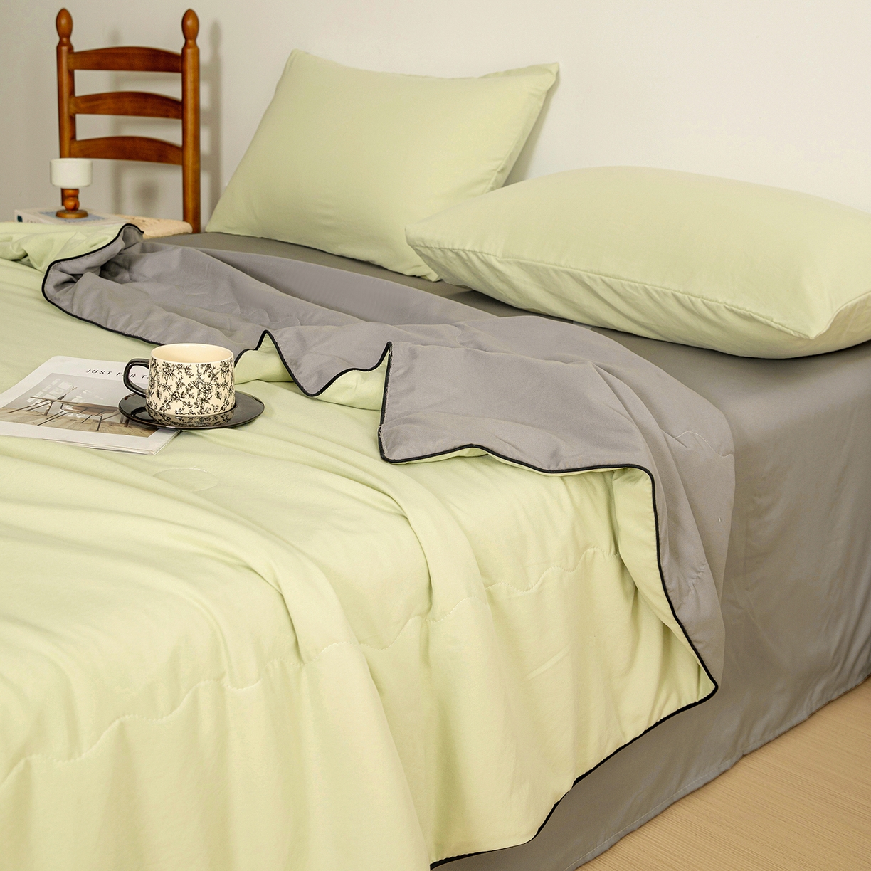 91家纺网 家纺一手货源 找家纺 易展家居 2026新款水洗棉新疆棉花夏被-嵌绳款 嵌绳-薄荷绿+浅灰