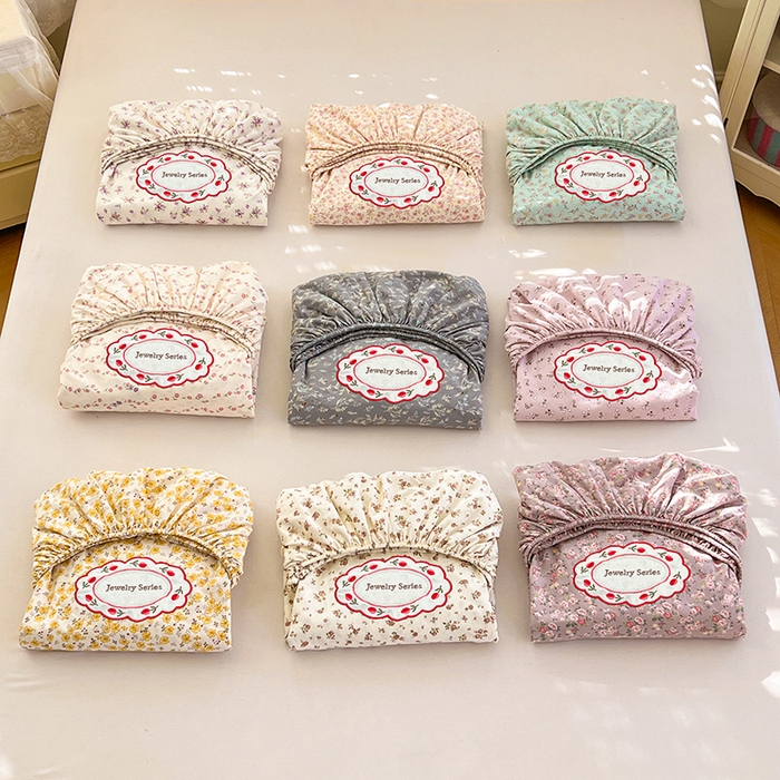 91家纺网 家纺一手货源 找家纺 梦舒羽 2026新款A类云朵棉亲肤四季款刺绣床笠席梦思床罩全包床单三件套 组合