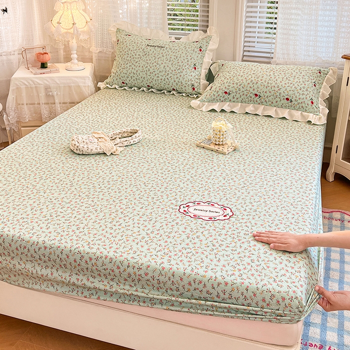91家纺网 家纺一手货源 找家纺 梦舒羽 2026新款A类云朵棉亲肤四季款刺绣床笠席梦思床罩全包床单三件套 薄荷之夏（刺绣款）