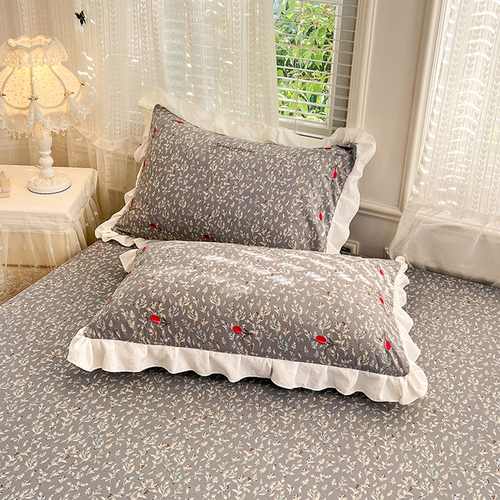 91家纺网 家纺一手货源 找家纺 梦舒羽 2026新款A类云朵棉亲肤四季款刺绣床笠席梦思床罩全包床单三件套 秘密花园（刺绣款）