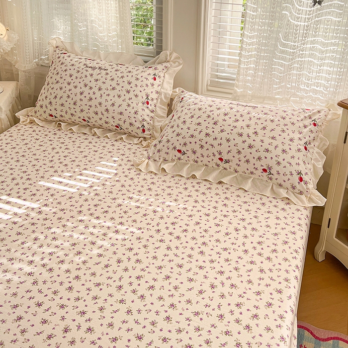 91家纺网 家纺一手货源 找家纺 梦舒羽 2026新款A类云朵棉亲肤四季款刺绣床笠席梦思床罩全包床单三件套 欣欣花语-紫（刺绣款）