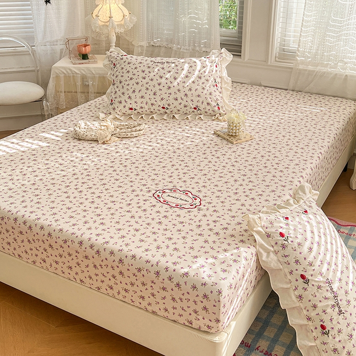 91家纺网 家纺一手货源 找家纺 梦舒羽 2026新款A类云朵棉亲肤四季款刺绣床笠席梦思床罩全包床单三件套 欣欣花语-紫（刺绣款）