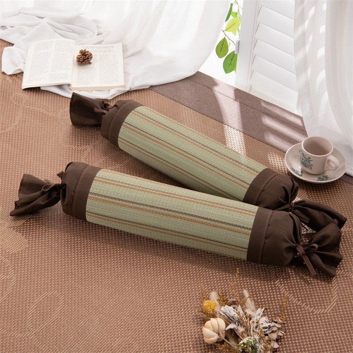 91家纺网 家纺一手货源 找家纺 （总）仁宇枕业 2026新款新品 天然蔺草凉席糖果枕头荞麦护颈椎圆形枕头枕芯