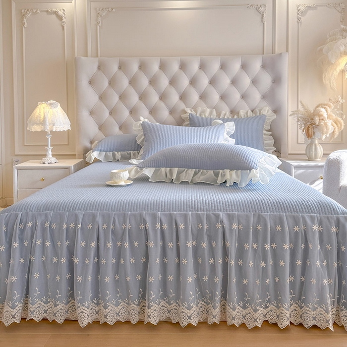 91家纺网 家纺一手货源 找家纺 瑞宝 2026新款泡芙棉花边床裙三件套-栀子海 栀子海-天蓝