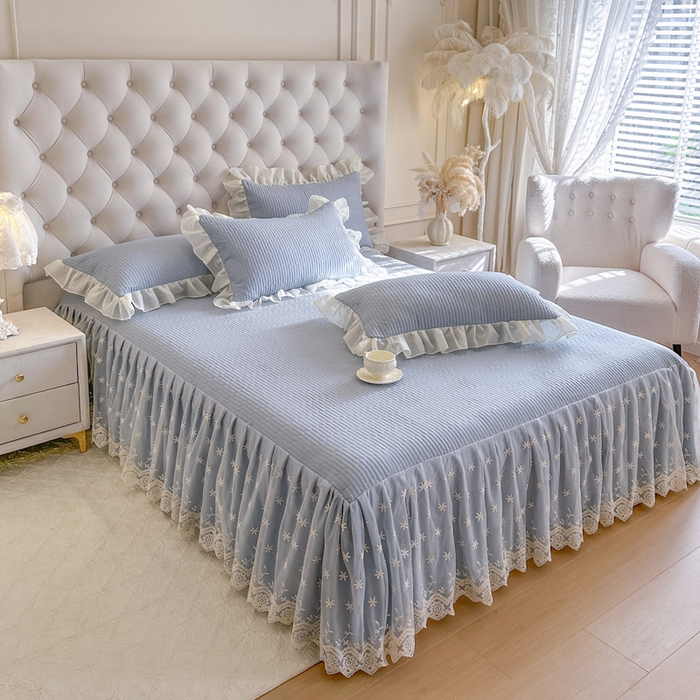 91家纺网 家纺一手货源 找家纺 瑞宝 2026新款泡芙棉花边床裙三件套-栀子海 栀子海-天蓝