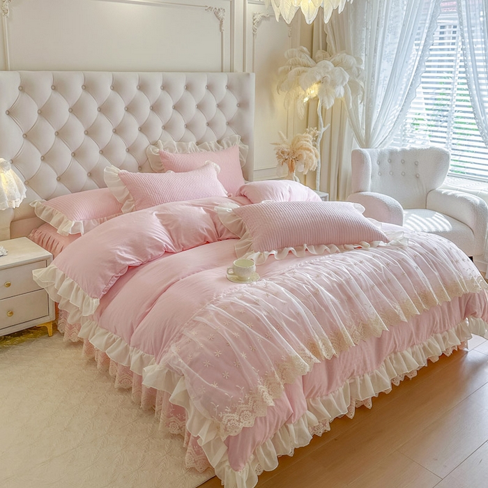 91家纺网 家纺一手货源 找家纺 瑞宝 2026新款泡芙棉花边床裙三件套-栀子海 栀子海-粉樱