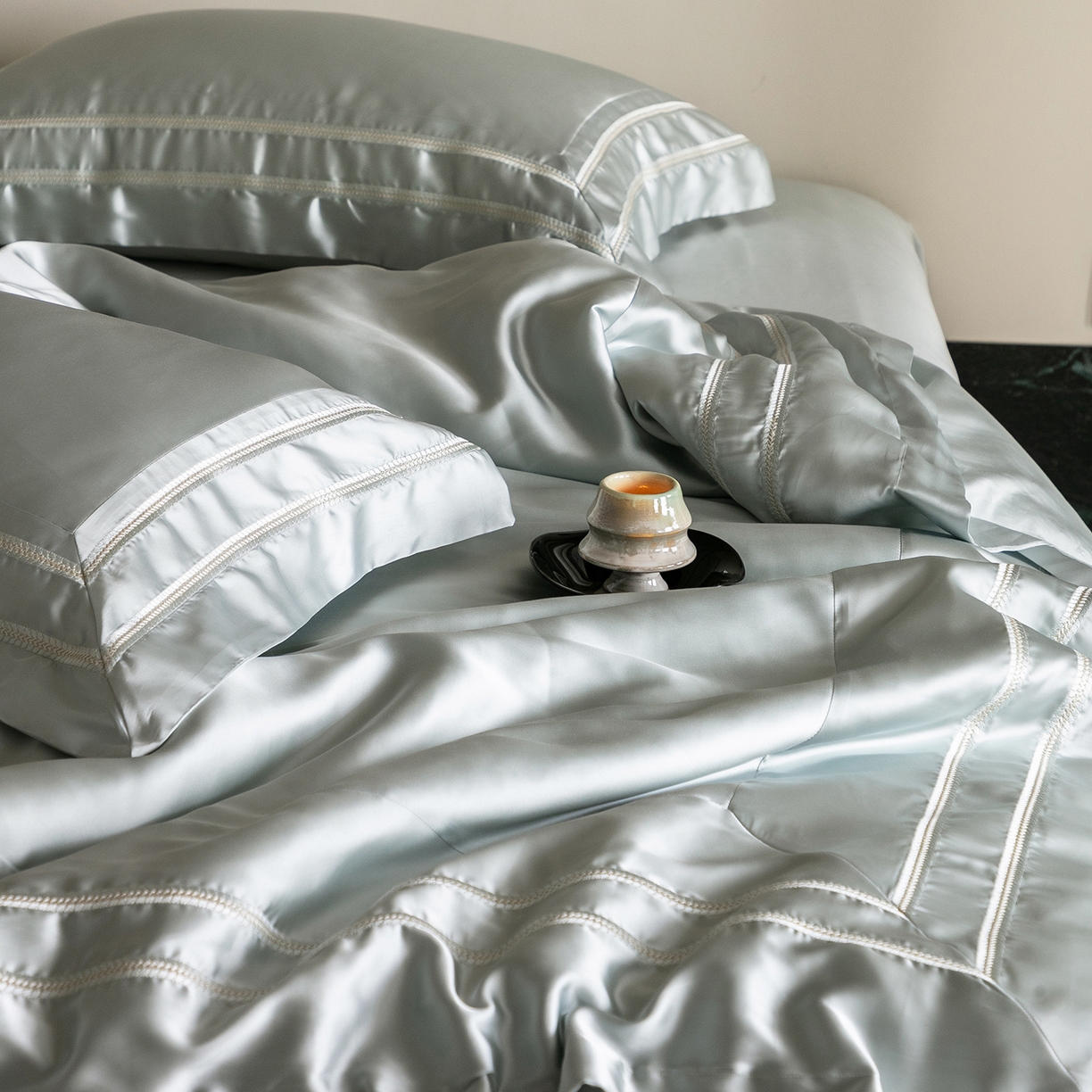 91家纺网 家纺一手货源 找家纺 （总）初拾 2026新款高精密简奢绣花四件套-仙度瑞拉