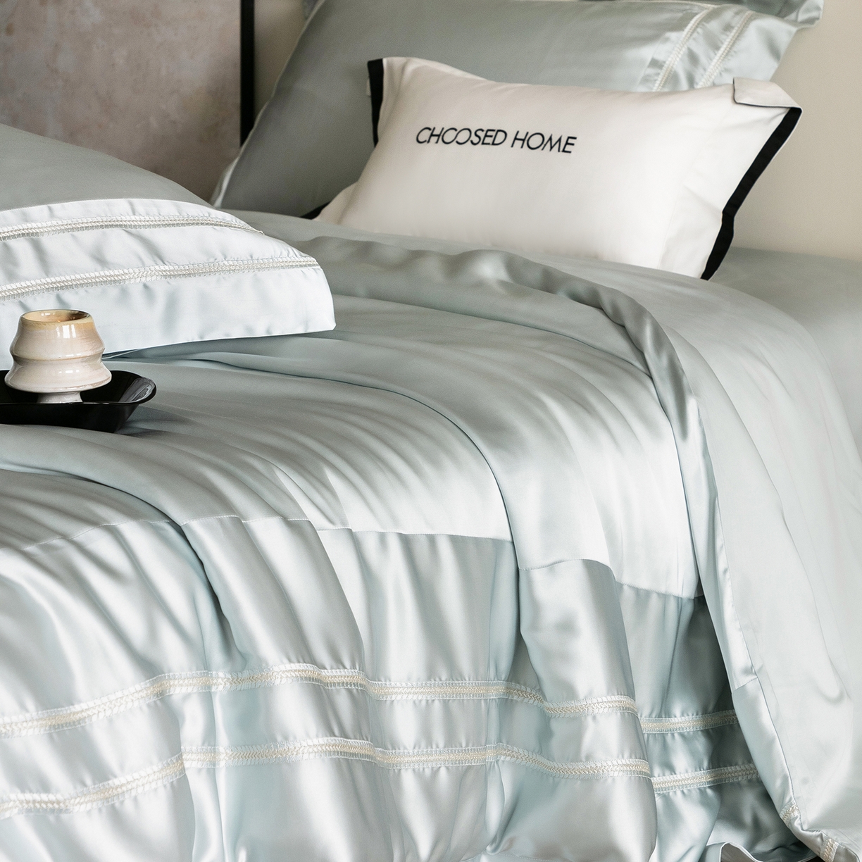 91家纺网 家纺一手货源 找家纺 初拾 2026新款高精密简奢绣花四件套-仙度瑞拉 仙度瑞拉-海边蓝