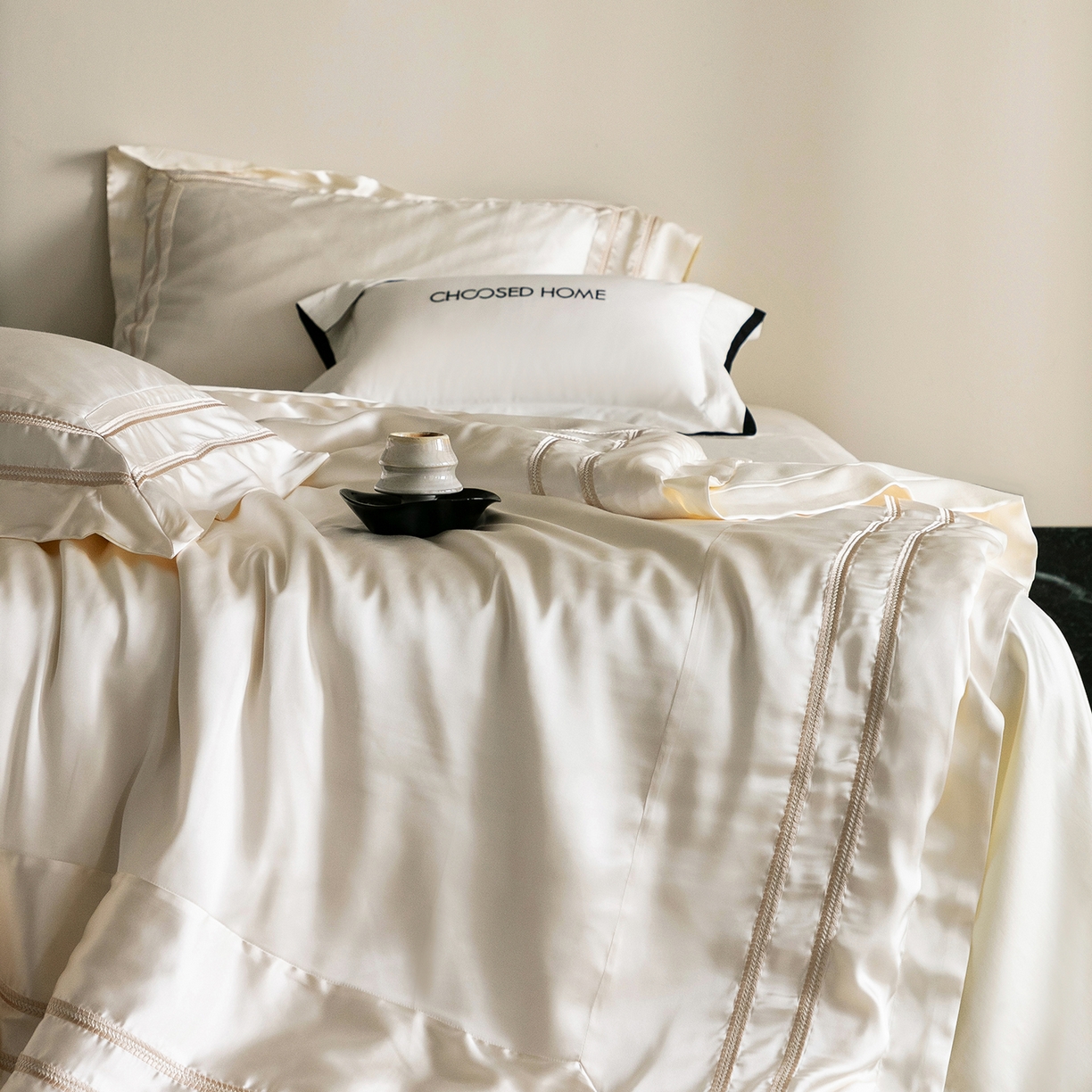 91家纺网 家纺一手货源 找家纺 初拾 2026新款高精密简奢绣花四件套-仙度瑞拉 仙度瑞拉-奶油香槟