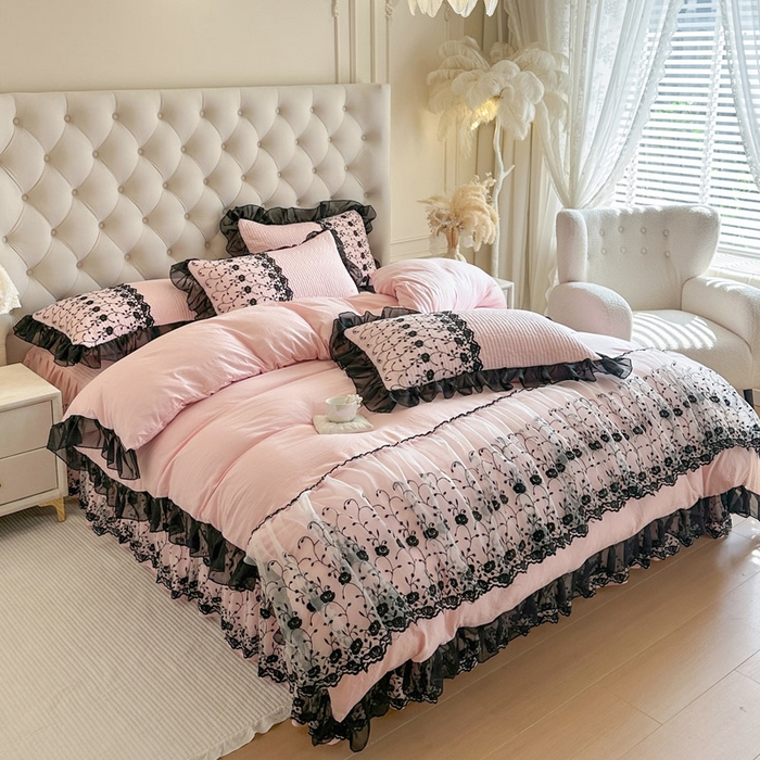 91家纺网 家纺一手货源 找家纺 瑞宝 2026新款泡芙棉花边床裙四件套-南法玫瑰 南法玫瑰-樱花粉