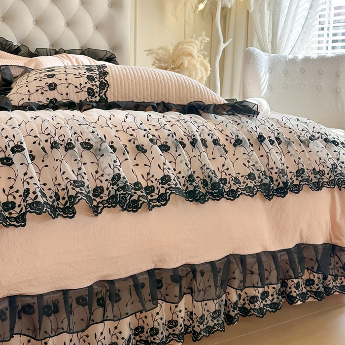 91家纺网 家纺一手货源 找家纺 瑞宝 2026新款泡芙棉花边床裙三件套-南法玫瑰 南法玫瑰-粉玉