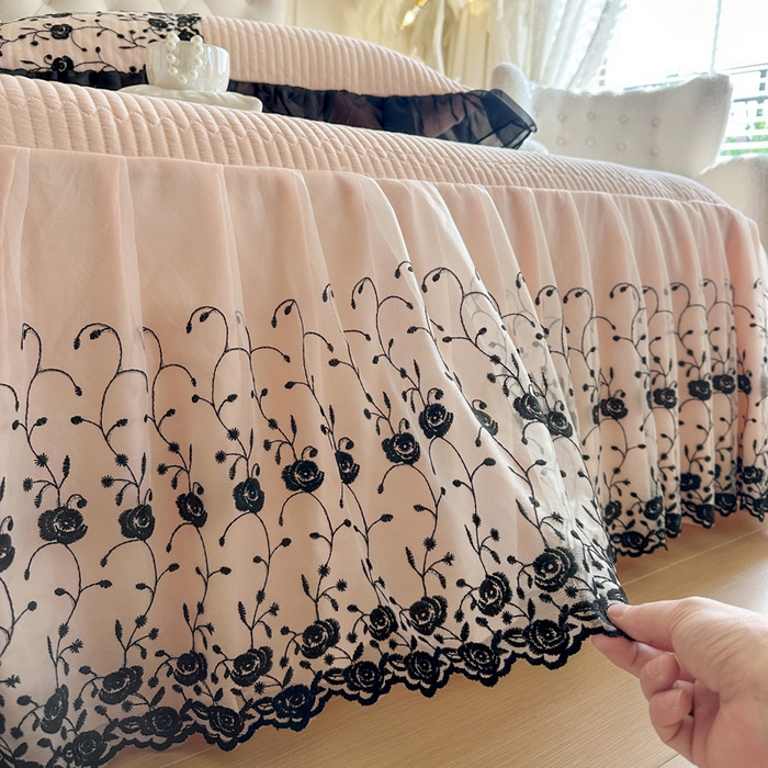 91家纺网 家纺一手货源 找家纺 瑞宝 2026新款泡芙棉花边床裙三件套-南法玫瑰 南法玫瑰-粉玉