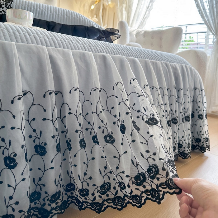 91家纺网 家纺一手货源 找家纺 瑞宝 2026新款泡芙棉花边床裙三件套-南法玫瑰 南法玫瑰-雾蓝