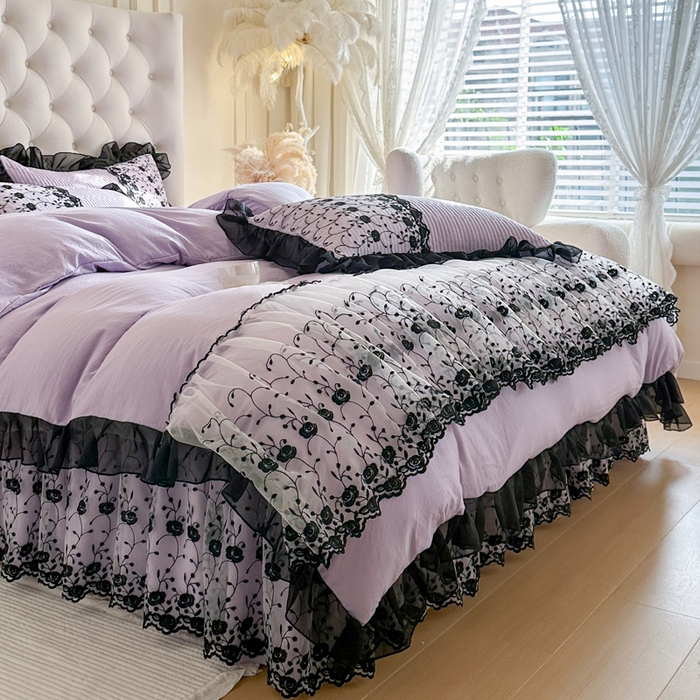 91家纺网 家纺一手货源 找家纺 瑞宝 2026新款泡芙棉花边床裙三件套-南法玫瑰 南法玫瑰-梦幻紫
