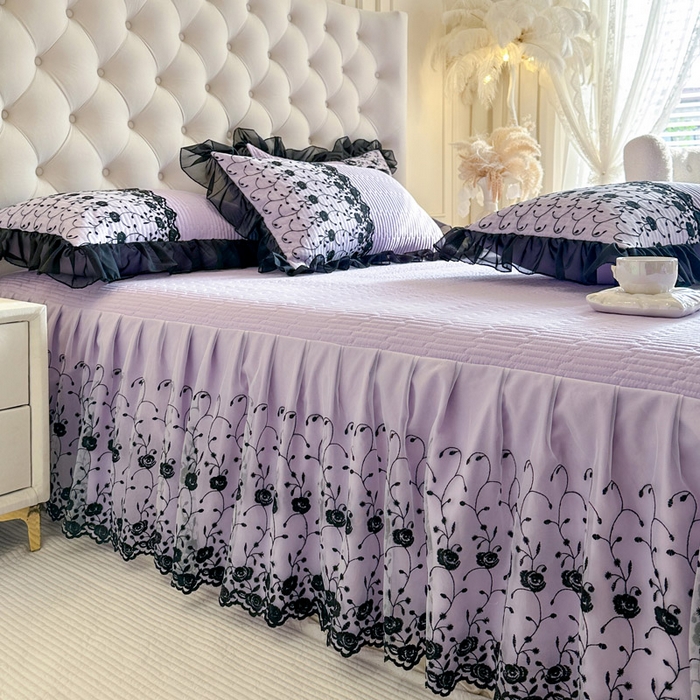 91家纺网 家纺一手货源 找家纺 瑞宝 2026新款泡芙棉花边床裙三件套-南法玫瑰 南法玫瑰-梦幻紫