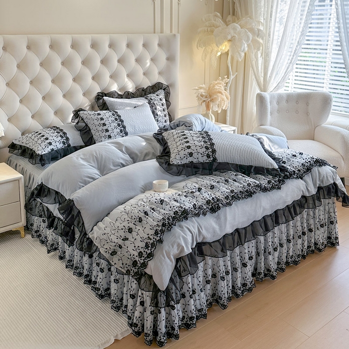 91家纺网 家纺一手货源 找家纺 瑞宝 2026新款泡芙棉花边床裙三件套-南法玫瑰 南法玫瑰-雾蓝